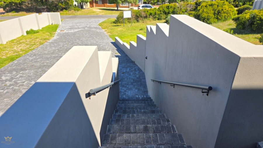 3 Bedroom Property for Sale in Pearly Beach Western Cape